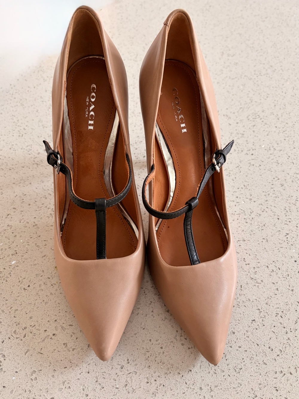 COACH FULTON nude Leather Pointed Pumps heels